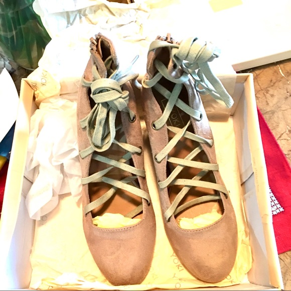 Yoki Shoes - Tan Strappy Lace Up Chunky Heels
